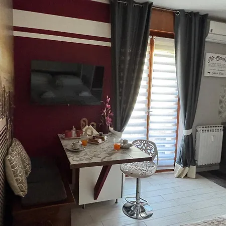 بيت للعطل Flat Policlinico G B Rossi *